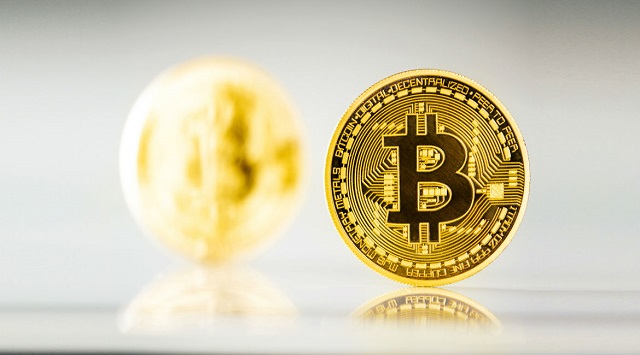 Bitcoin yeni zirveye göz kırpttı