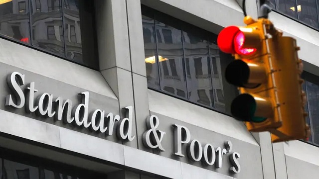 Standar & Poor’s Türkiye kredi notunu revize etti